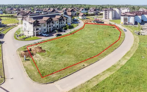 Участок 30.3 сот. в охраняемом поселке