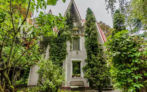 3-этажный коттедж 150 м² с отделкой