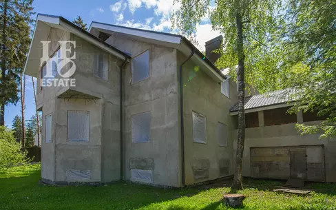 2-этажный коттедж 650 м² без отделки