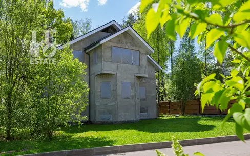 2-этажный коттедж 650 м² без отделки