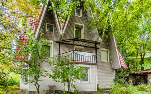 3-этажный коттедж 150 м² с отделкой