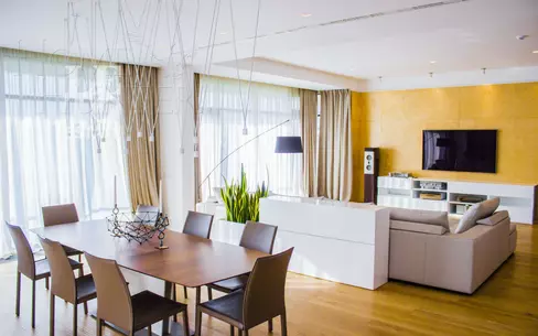 2-комн. кв., 173.6 м², 2 этаж