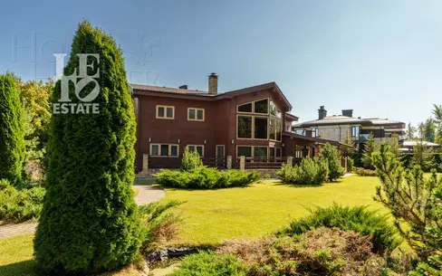 2-этажный коттедж 403 м² с отделкой