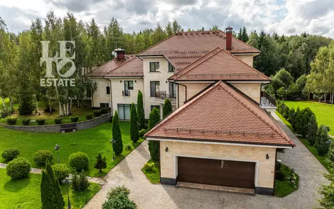 2-этажный коттедж 848 м² без отделки