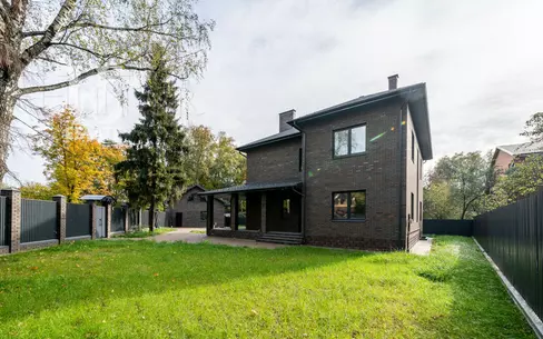 2-этажный коттедж 543.4 м² без отделки