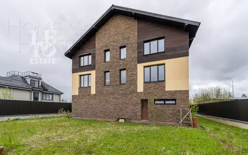 2-этажный коттедж 500 м² без отделки