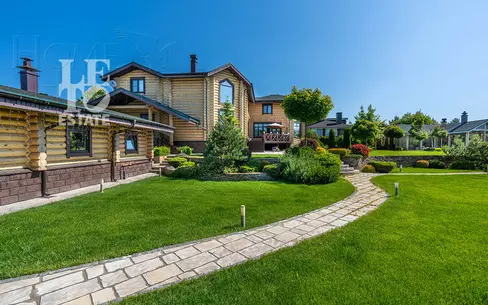 2-этажный коттедж 415 м² с отделкой