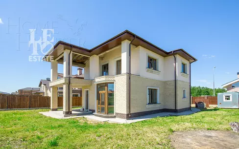 2-этажный коттедж 303 м² без отделки