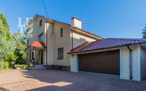 3-этажный коттедж 426 м² с отделкой