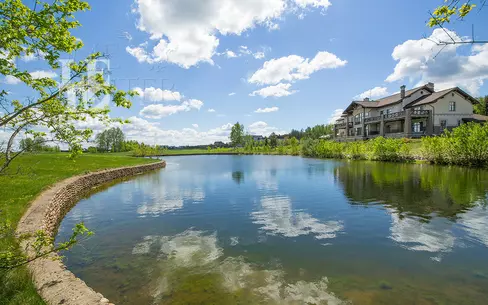 2-этажный коттедж 1 272.6 м² без отделки