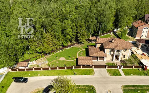 2-этажный коттедж 310.2 м² с отделкой