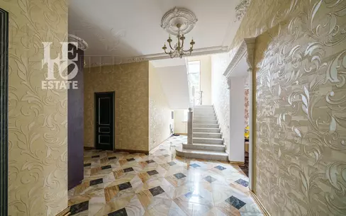 2-этажный коттедж 290 м² с отделкой