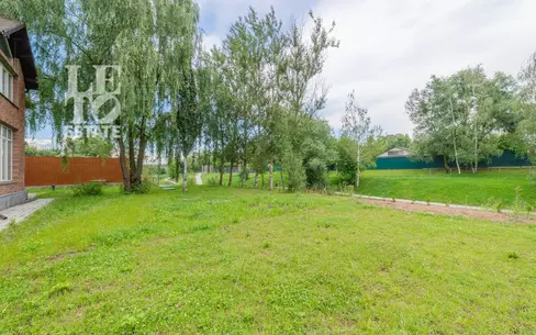 2-этажный коттедж 398.2 м² без отделки