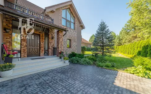 2-этажный коттедж 699 м² с отделкой