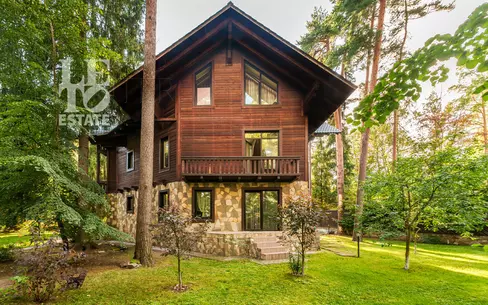 3-этажный коттедж 490 м² с отделкой