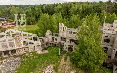 3-этажный коттедж 2 270 м² без отделки