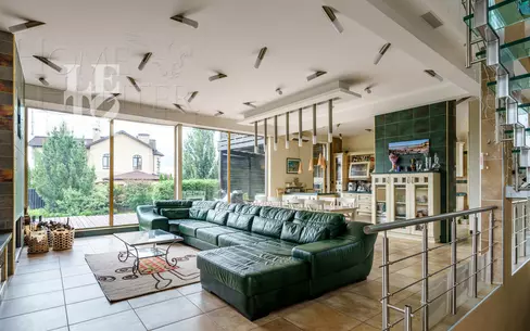 2-этажный коттедж 466 м² с отделкой