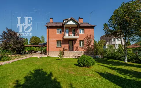 2-этажный коттедж 330 м² с отделкой