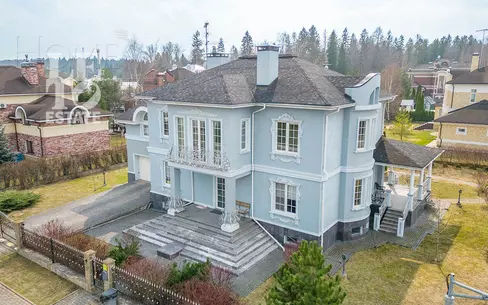 2-этажный коттедж 550 м² с отделкой