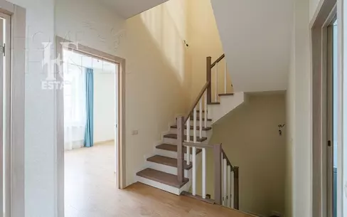 2-этажный таунхаус 286.7 м² с отделкой