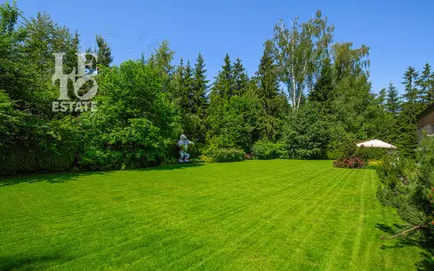 1-этажный коттедж 650 м² с отделкой