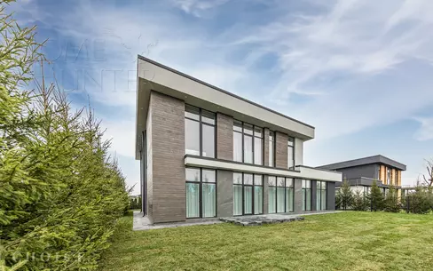 2-этажный коттедж 437.2 м² с отделкой