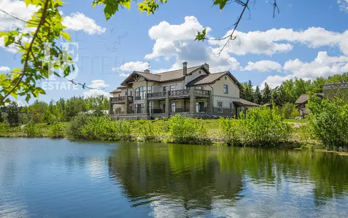 2-этажный коттедж 1 272.6 м² без отделки