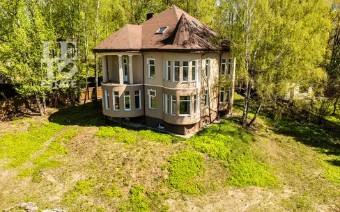 2-этажный коттедж 500 м² без отделки