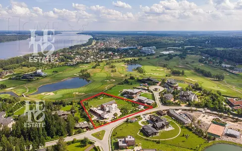 3-этажный коттедж 1 445 м² без отделки