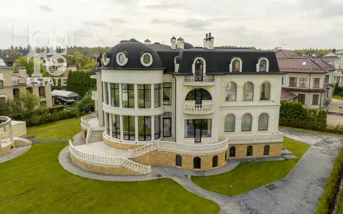 2-этажный коттедж 1 200 м² с отделкой