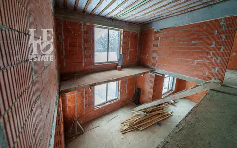 2-этажный коттедж 305 м² без отделки