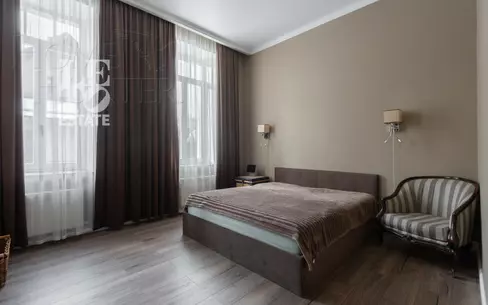 3-этажный коттедж 950 м² без отделки