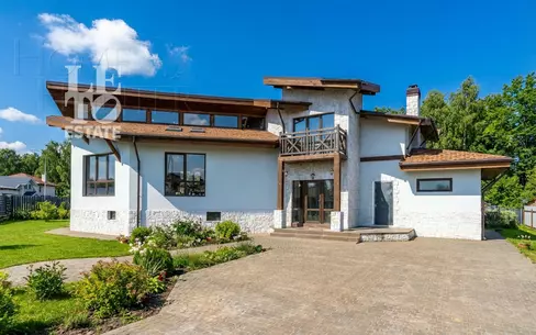 2-этажный коттедж 328.4 м² с отделкой