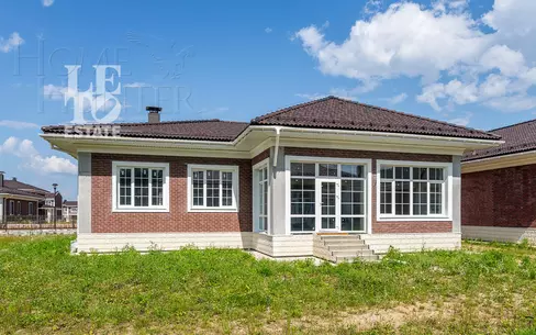 1-этажный коттедж 197.45 м² без отделки