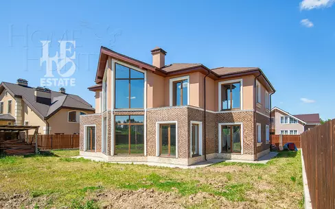 2-этажный коттедж 408 м² без отделки