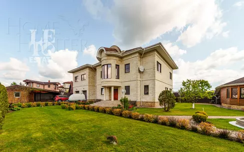 2-этажный коттедж 529.6 м² с отделкой