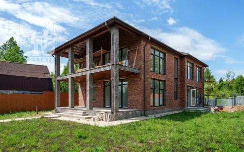 2-этажный коттедж 406.4 м² без отделки