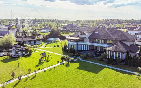 2-этажный коттедж 1 150 м² с отделкой