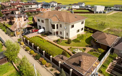 2-этажный коттедж 529.6 м² с отделкой