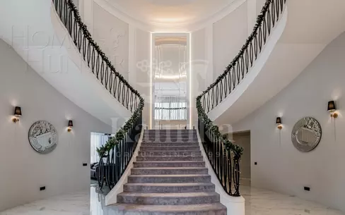 2-этажный коттедж 500 м² с отделкой