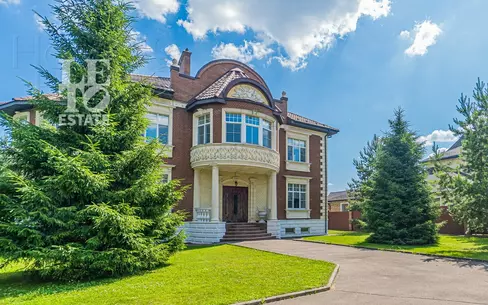 2-этажный коттедж 650 м² с отделкой