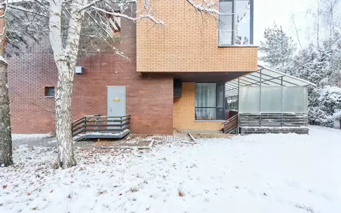 2-этажный таунхаус 400 м² без отделки