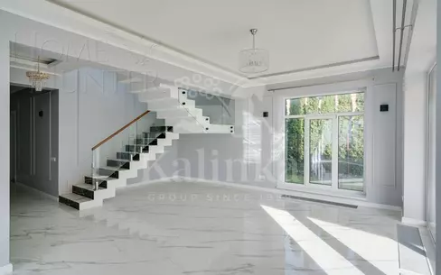 2-этажный коттедж 250 м² с отделкой