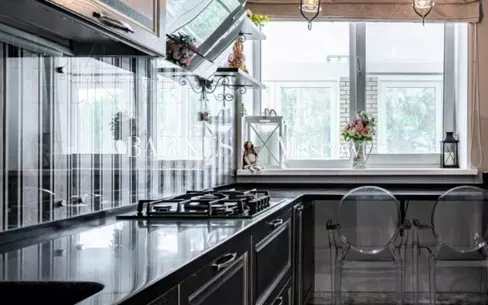 3-этажный коттедж 420 м² с отделкой