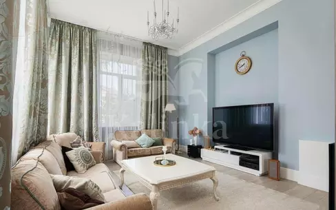 3-этажный коттедж 850 м² с отделкой