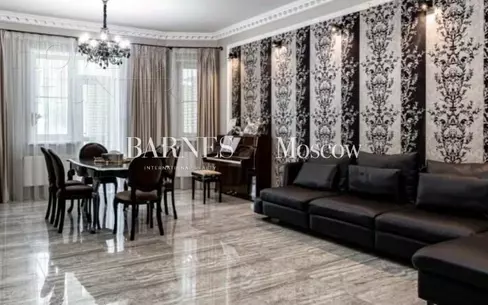 3-этажный коттедж 420 м² с отделкой