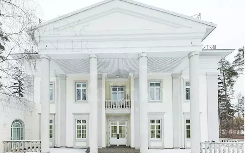 2-этажный коттедж 2 000 м² с отделкой