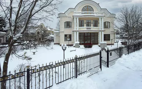 2-этажный коттедж 675 м² с отделкой