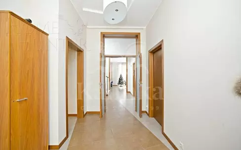 2-этажный коттедж 323 м² с отделкой