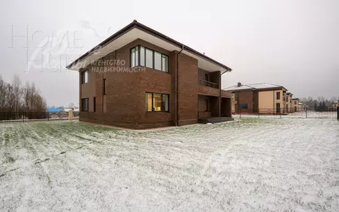 2-этажный коттедж 323 м² с отделкой